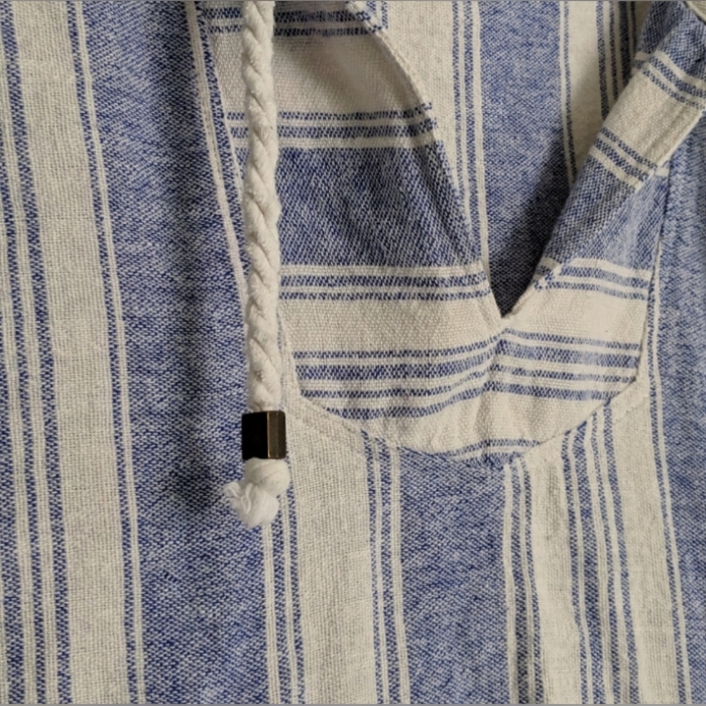Forever 21 Baja Hoodie - Picture 3 of 4